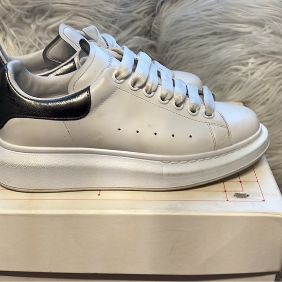 Alexander McQueen sneakers - Picture 1 of 5